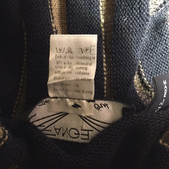 Angel Design by Sabri Ozel Italian Yarn Cardigan - Picture 5 of 7